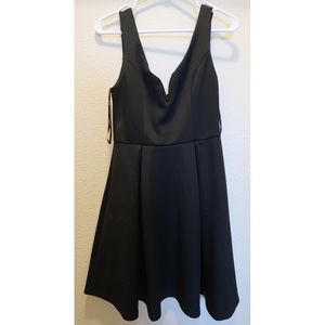 Used- Forever 21 Black Dress